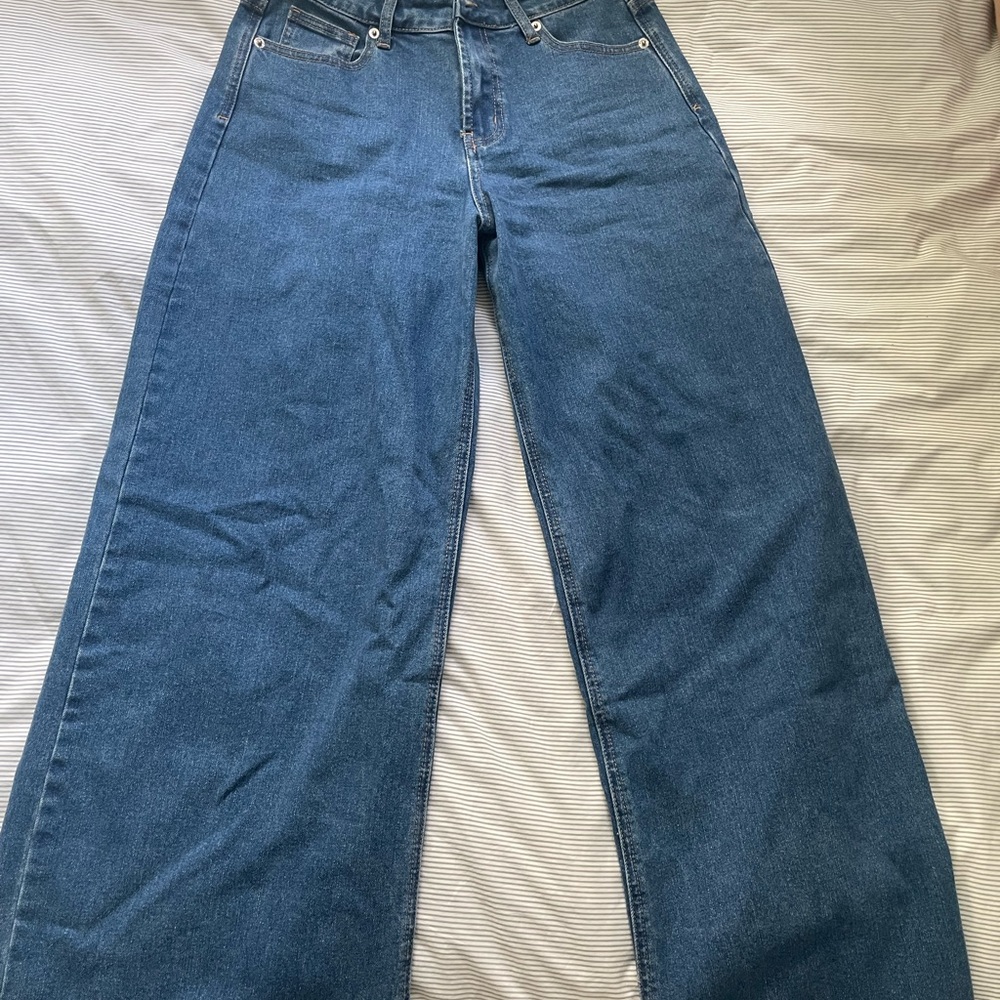White Fox Boutique Blue low rise baggy jeans